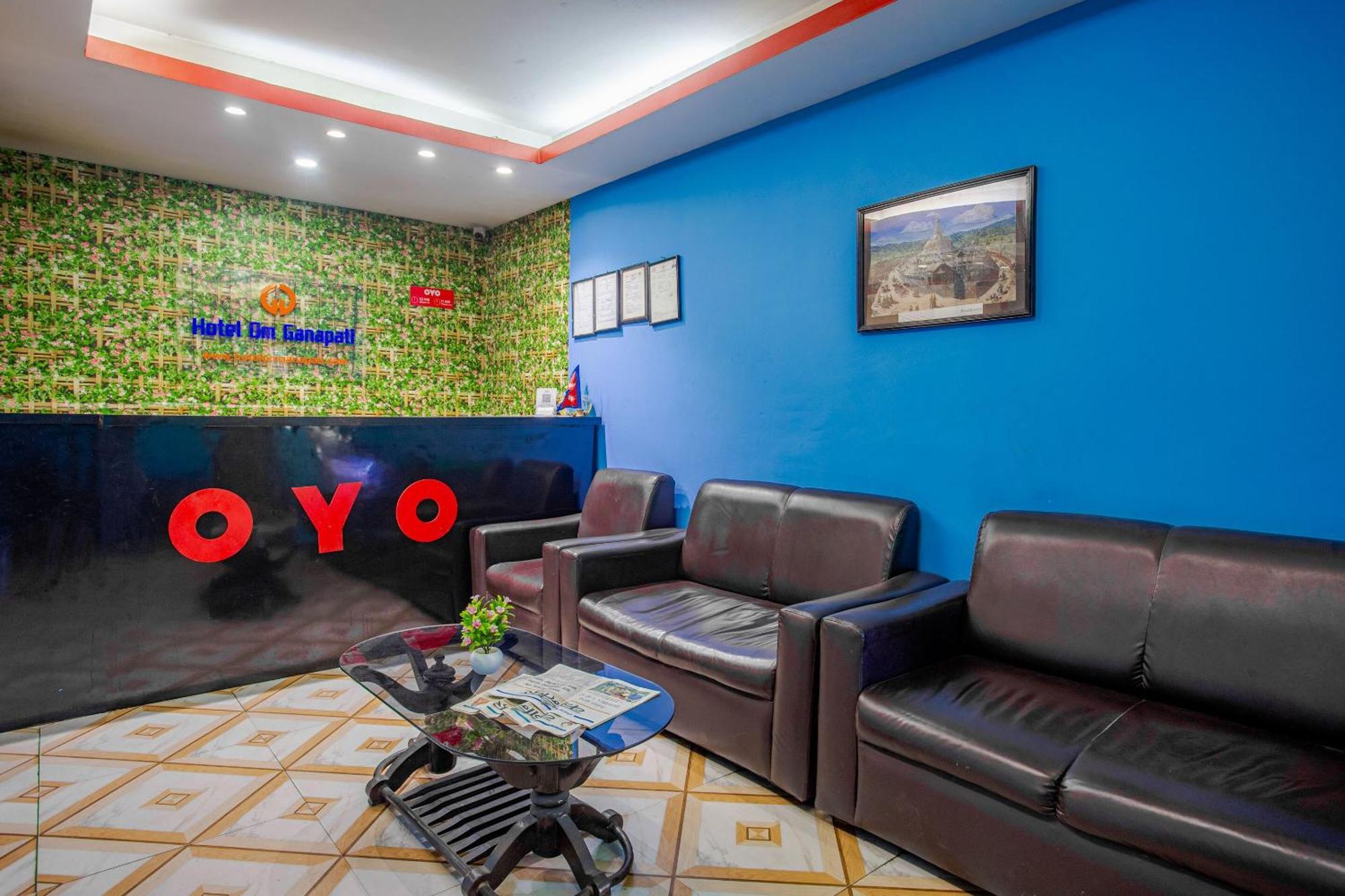 Oyo 808 Hotel Om Ganapati Pvt Ltd Kathmandu Bagian luar foto